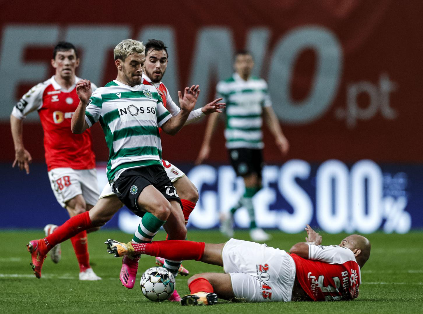 葡萄牙体育内部会议纪要流出——转会期再遭质疑,NBA总决赛使命明确,身体对抗强度拉满的简单介绍 葡萄牙体育内部会议纪要流出——转会期再遭质疑,NBA总决赛使命明确,身体对抗强度拉满的简单介绍